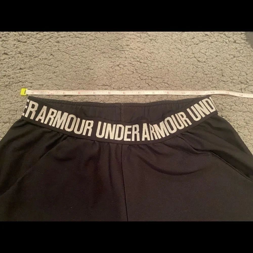 Under Armour Black Short W/Pockets Small Running - Picture 8 of 8